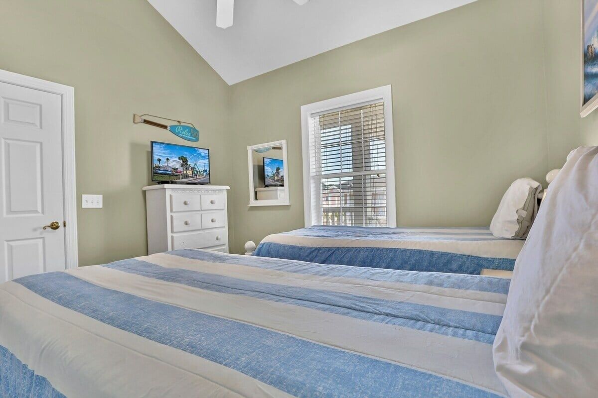 Condo, 2 Bedrooms | 2 bedrooms, free WiFi