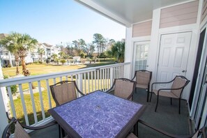 Apartment, 2 Schlafzimmer | Speisen im Freien