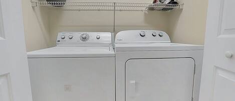 Kondominium, 2 kamar tidur | Interior