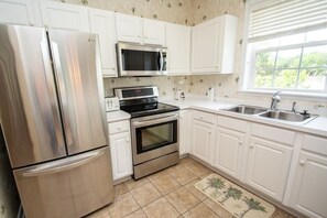 Leilighet, 2 soverom | Eget kjøkken | Kjøleskap, ovn, kaffetrakter/tekoker og brødrister