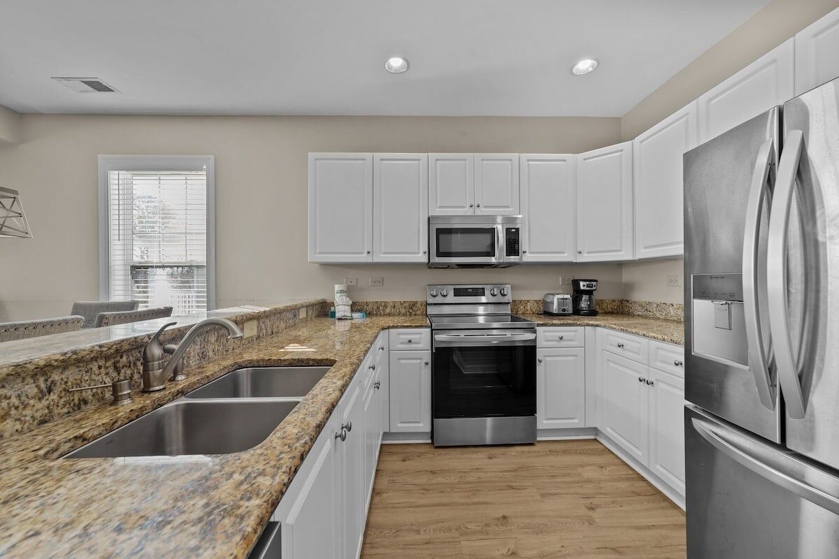 Condo, 3 Bedrooms | Private kitchen
