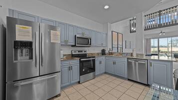 Rumah, 3 kamar tidur | Dapur pribadi | Lemari es, oven, mesin pembuat kopi/teh, dan pemanggang roti