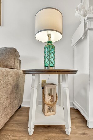 Condo, 2 chambres | Intérieur