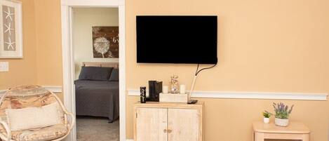 Condo, 2 Bedrooms | 2 bedrooms, free WiFi