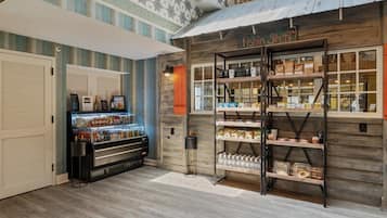 Condo, 1 Bedroom | Gift shop