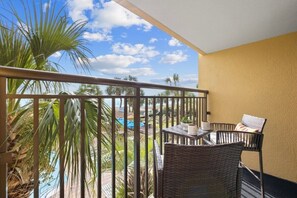 Condo, 1 Bedroom | Outdoor dining