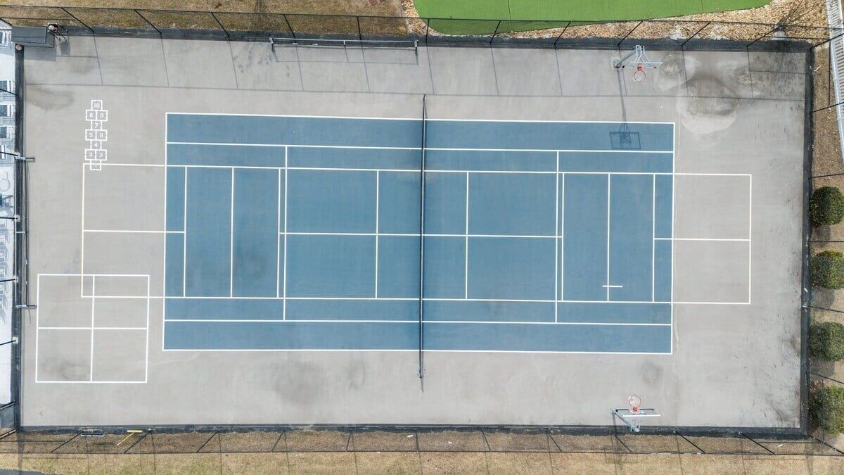 Appart'hôtel, 2 chambres | Terrain de sport