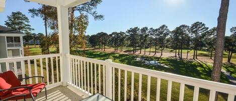 Condo, 2 Bedrooms | Property grounds