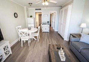 Condo, 1 Bedroom | Living area