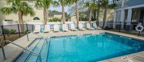 Casa, 4 habitaciones | Alberca