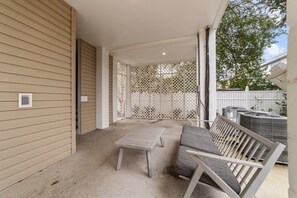 ハウス 4 ベッドルーム | テラス / パティオ