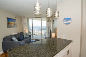 Condo, 1 Bedroom | Living area