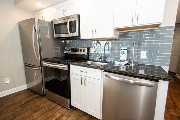 Condo, 1 Bedroom | Private kitchen