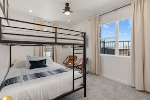 Condo, 3 chambres | 3 chambres, espace de travail pour ordinateurs portables