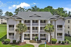 Condo, 2 chambres | Extérieur