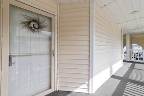 Condo, 3 Bedrooms | Exterior detail