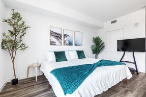 1 habitación, tabla de planchar con plancha, wifi gratis y ropa de cama 