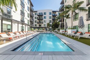 Piscine extérieure, piscine chauffée