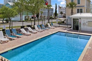 House, 4 Bedrooms | Pool