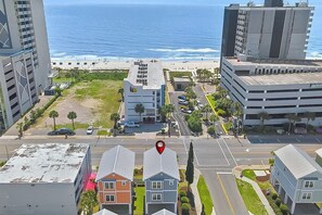 House, 4 Bedrooms | Exterior