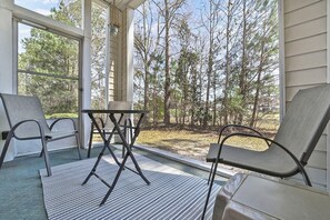 Condo, 2 Bedrooms | Interior