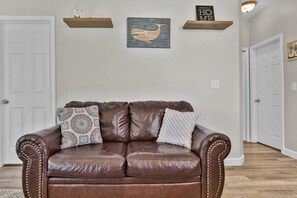 Condo, 2 Bedrooms | Living area