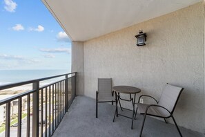 Condo, 1 Bedroom | Property grounds