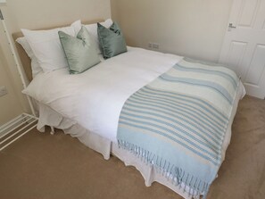 3 bedrooms, individually decorated, individually furnished