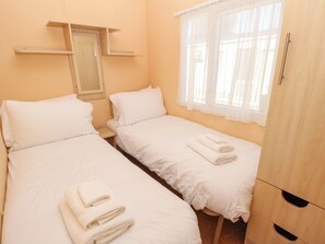 3 bedrooms, individually decorated, individually furnished