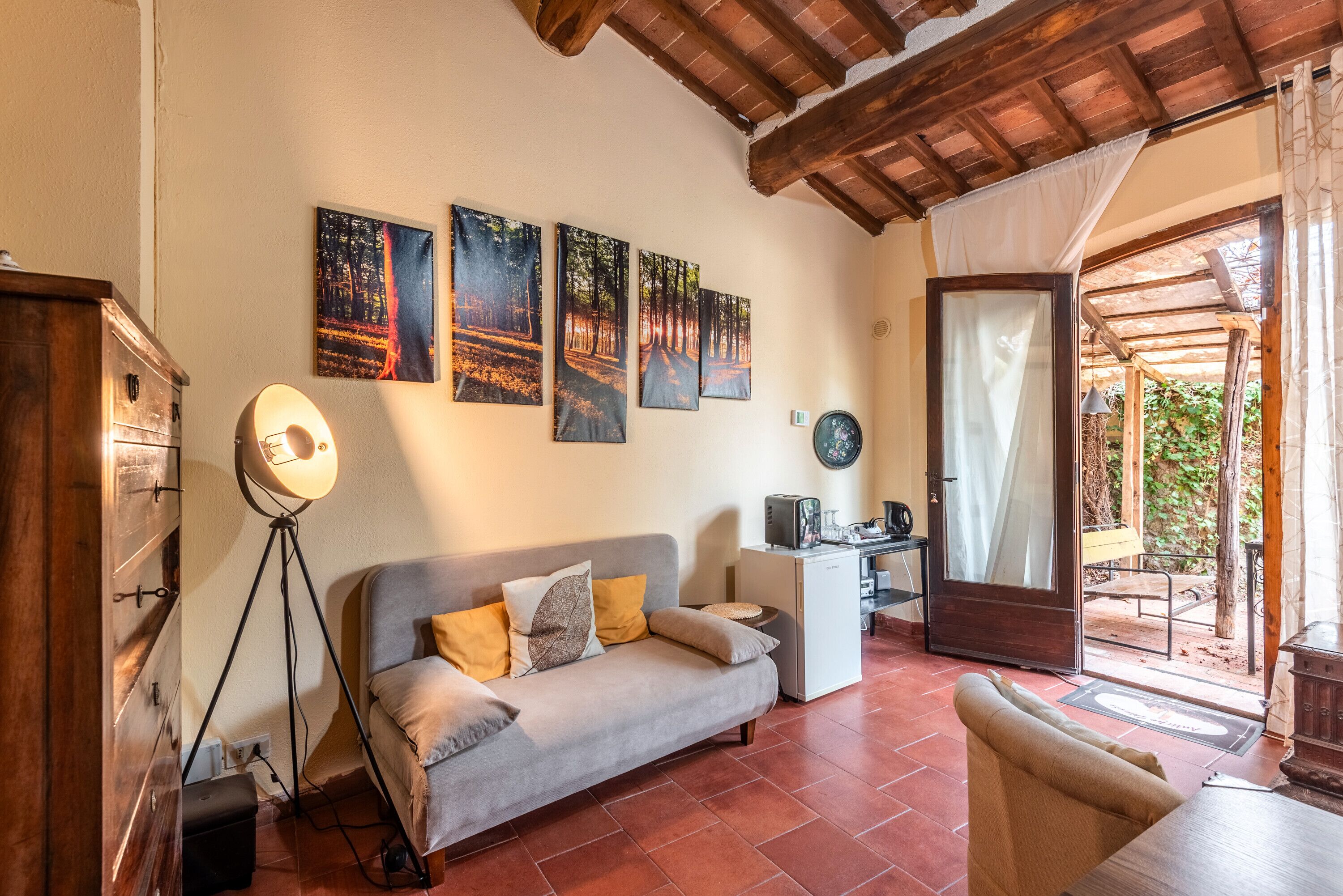 Télévision, table de tennis de table