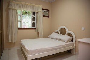 House, Smoking | 4 bedrooms - Chal com Lazer Completo nas Montanhas (Marechal Floriano)