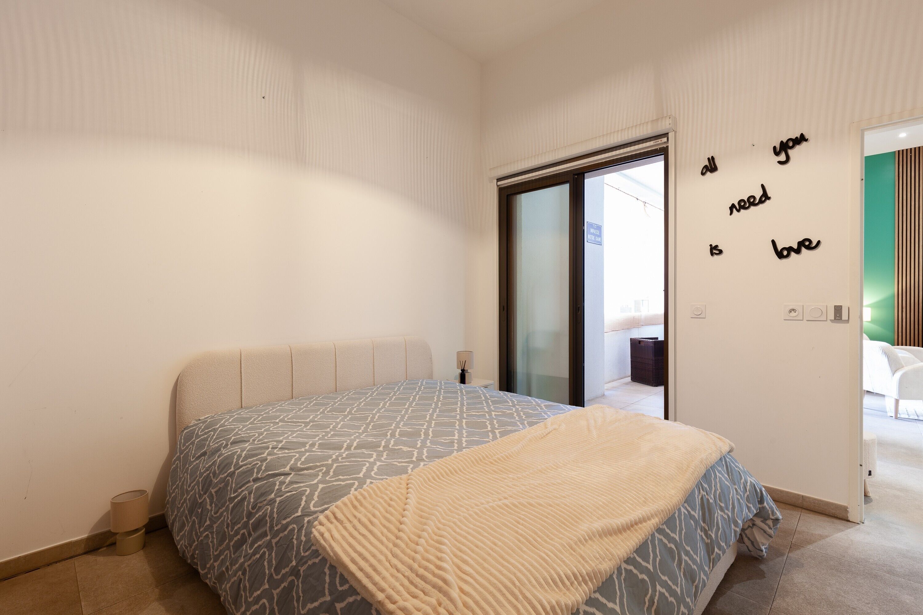 Wifi y ropa de cama 