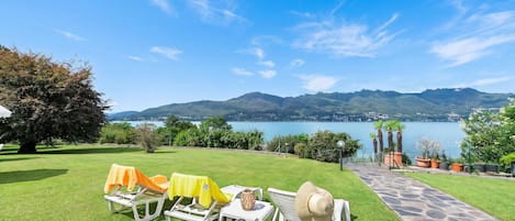 Family Apartment, 2 Bedrooms, Microwave (Casa Malpensata: Lake View Garden) | Terrace/patio
