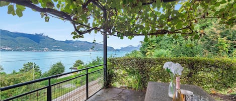 Family Apartment, Multiple Bedrooms (Casa Malpensata) | Terrace/patio