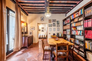 Dining - Quercia - Antiche Dimore Room with Shared Pool, Wi-Fi & Air Conditioning (Siena)