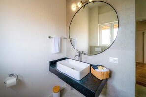 Comfort Double Room | Bathroom