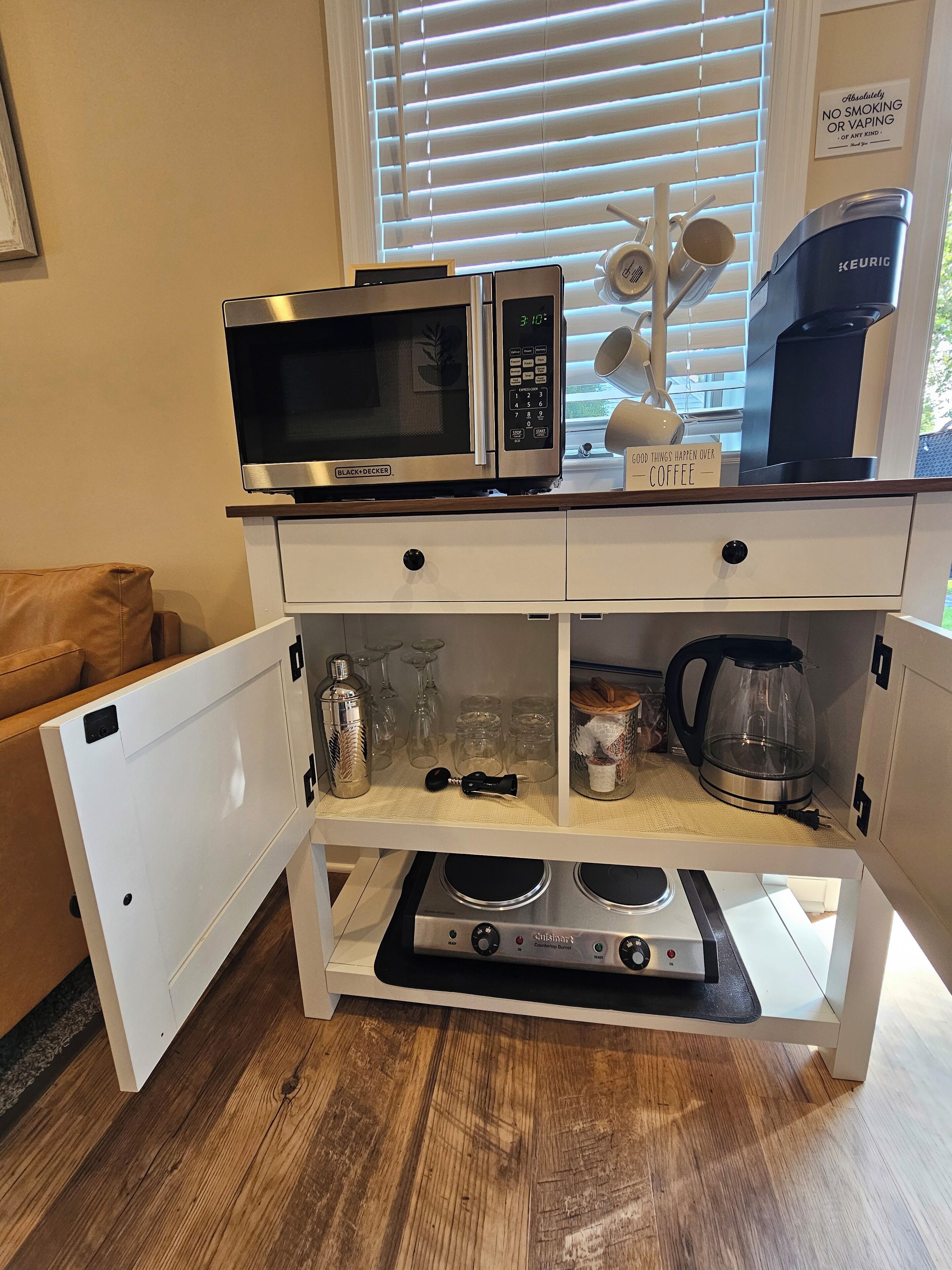 冰箱、微波炉、烤箱、炉灶