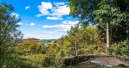 Se ressourcer en forĂȘt, refuge jusqu'Ă 8 personnes