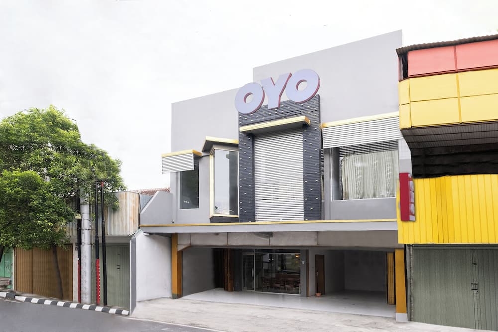 Hotel O Near Tugu Yogyakarta 1 formerly Crown Residence