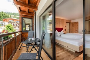 Property grounds - Apartment 'Chalet Rudla A for 4 People' with Mountain View, Shared Garden and Wi-Fi (Sexten/Sesto)