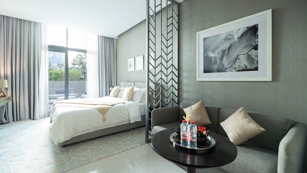 1 bedroom, in-room safe, desk, iron/ironing board