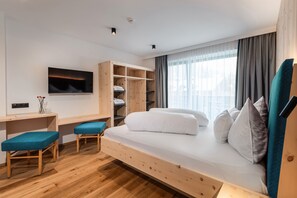 2 多间卧室、熨斗/熨衣板、WiFi、床单