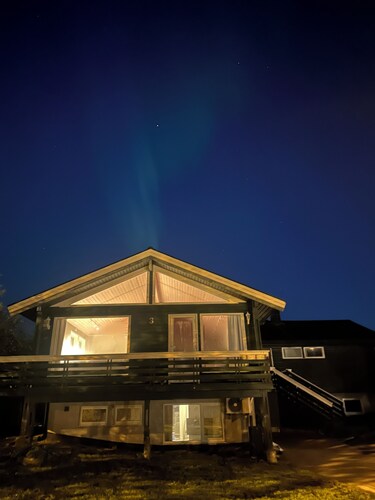 Kaldfjord Aurora Apartments New. Parking. Nice neighborhood close to mountain