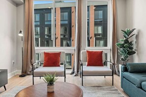 تلفزيون، مكتب