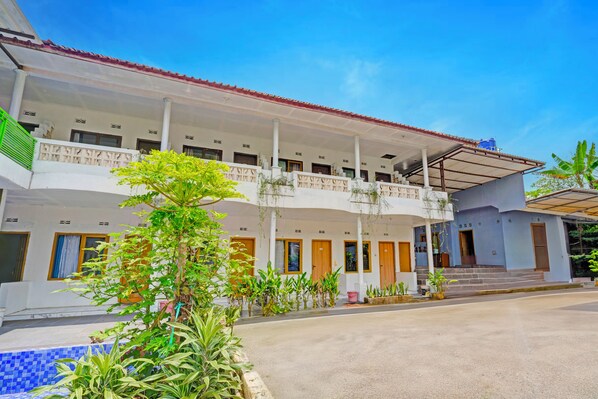 Mặt tiền nơi lưu trú