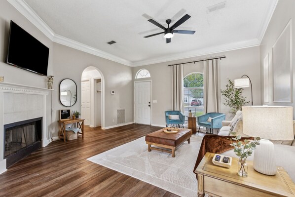 Smart-TV, Videospiele, Bücher