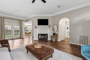 Smart-TV, Videospiele, Bücher