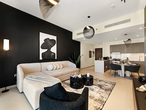 TV - New 1BR | Burj Khalifa Infinity Pool | Dubai Mall (Dubai)