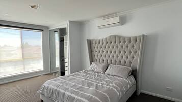 4 Schlafzimmer, BĂŒgeleisen/BĂŒgelbrett, WLAN