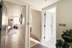 Strykejern/-brett, wi-fi og sengetøy